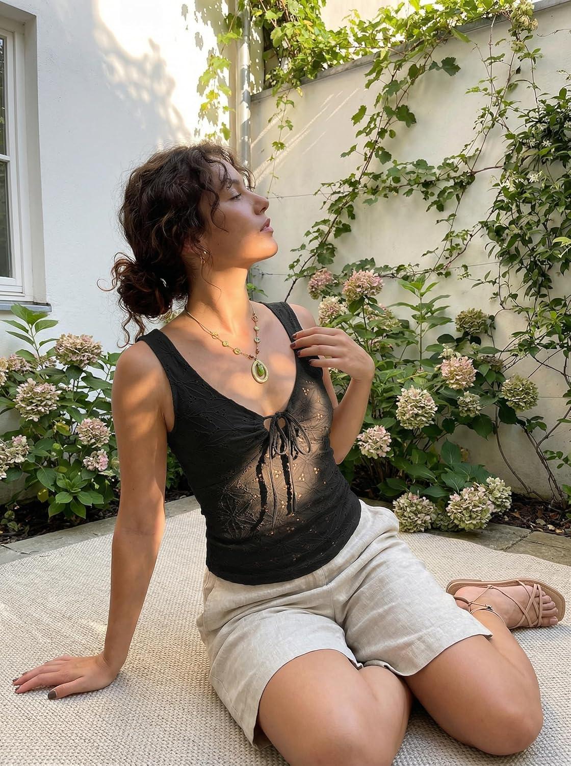image:imageEMMIOL Womens V Neck Ribbed Crop Tank Tops Sleeveless Ruched Going Out Y2K Sexy Top Summer OutfitsBlack Floral