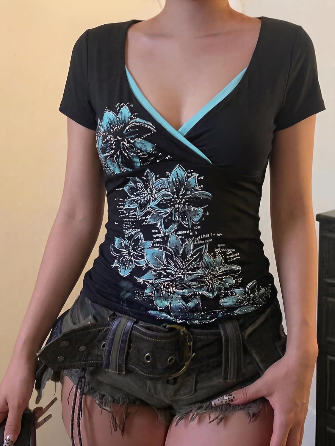 image:imageEMMIOL Y2k Fairy Grunge Short Sleeve Shirts For Women Vintage Floral Print Graphic V Neck Crop Tops Emo Gothic ClothesBlack164
